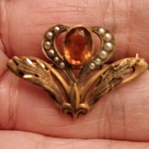 Vintage Gold Tone Art Deco Amber Cetrine Stone W/Flore De Les Design
